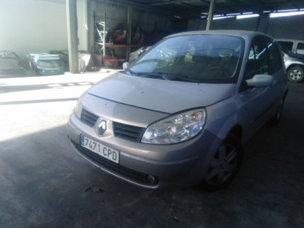 Vehiculo en el desguace: RENAULT SCÉNIC II (JM0/1_) 1.5 dCi (JM0F)