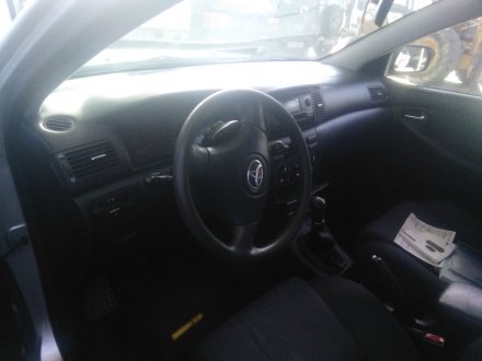 Vehiculo en el desguace: TOYOTA COROLLA (_E12_) 2.0 D-4D (CDE120_)