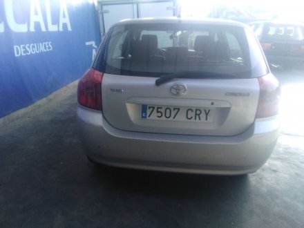 Vehiculo en el desguace: TOYOTA COROLLA (_E12_) 2.0 D-4D (CDE120_)