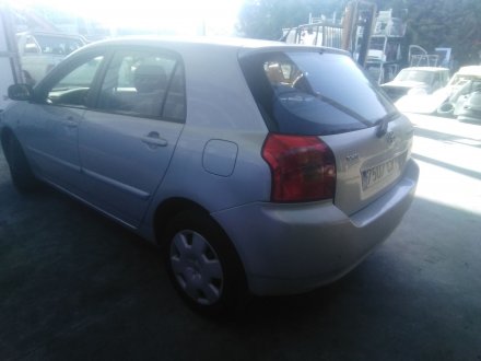 Vehiculo en el desguace: TOYOTA COROLLA (_E12_) 2.0 D-4D (CDE120_)