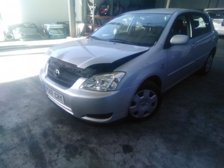 Vehiculo en el desguace: TOYOTA COROLLA (_E12_) 2.0 D-4D (CDE120_)