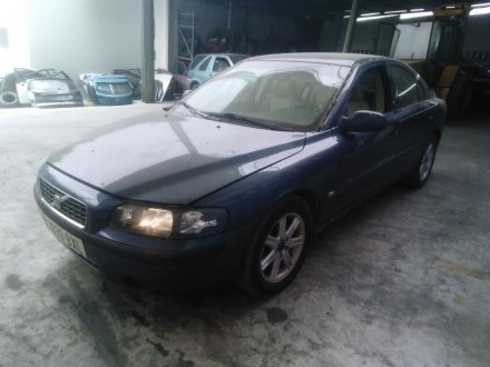 Vehiculo en el desguace: VOLVO S60 I (384) D5