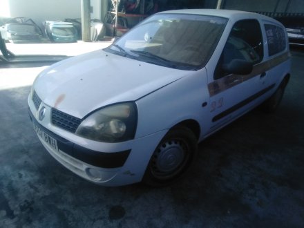 Vehiculo en el desguace: RENAULT CLIO II Furgoneta/Hatchback (SB0/1/2_) 1.5 dCi (SB07)