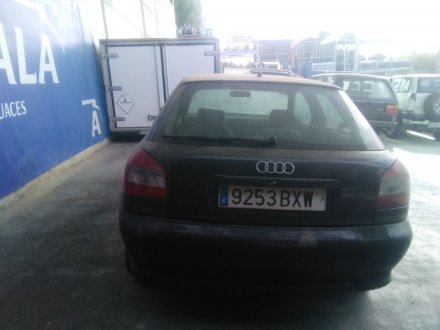 Vehiculo en el desguace: AUDI A3 (8L1) 1.8