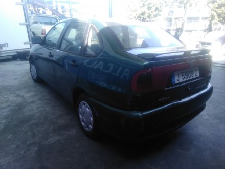 Vehiculo en el desguace: SEAT CORDOBA (6K1, 6K2) 1.4 i