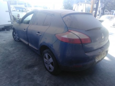 Vehiculo en el desguace: RENAULT MEGANE III Hatchback (BZ0/1_, B3_) 1.9 dCi (BZ0N, BZ0J)