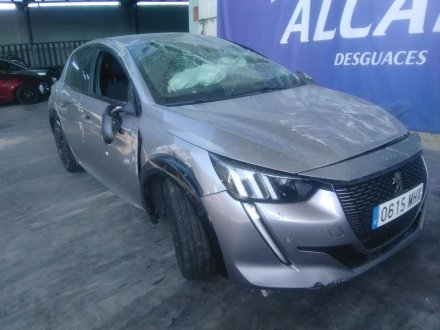 Vehiculo en el desguace: PEUGEOT 208 II (UB_, UP_, UW_, UJ_) 1.2 PureTech 100