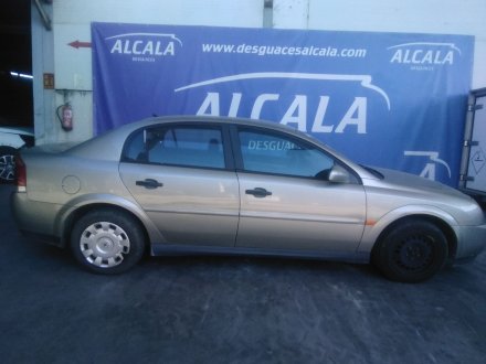 Vehiculo en el desguace: OPEL VECTRA C (Z02) 2.0 DTI 16V (F69)