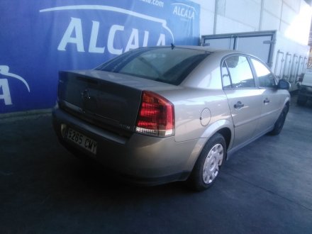 Vehiculo en el desguace: OPEL VECTRA C (Z02) 2.0 DTI 16V (F69)