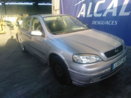 Vehiculo en el desguace: OPEL ASTRA G Hatchback (T98) 2.0 16V (F08, F48)