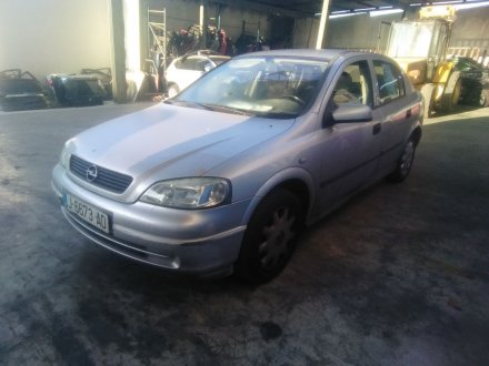 Vehiculo en el desguace: OPEL ASTRA G Hatchback (T98) 2.0 16V (F08, F48)