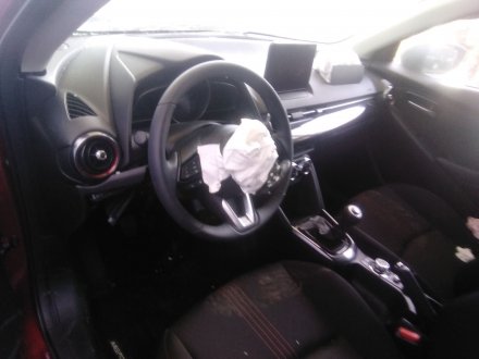 Vehiculo en el desguace: MAZDA 2 Hatchback (DL, DJ) 1.5 E-SKYACTIV G