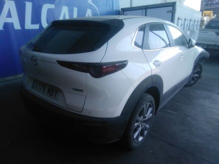 Vehiculo en el desguace: MAZDA CX-30 (DM) SKYACTIV-G M Hybrid