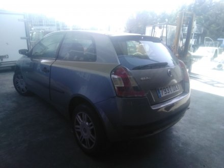 Vehiculo en el desguace: FIAT STILO (192_) 1.4 16V (192AXH1B, 192BXH1B)