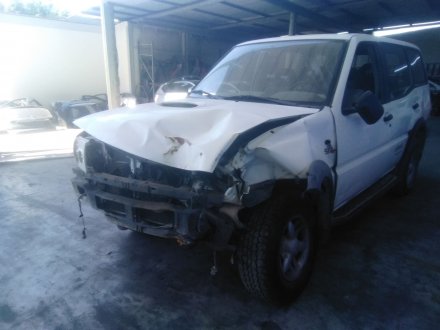 Vehiculo en el desguace: NISSAN TERRANO II (R20) 2.7 TDi 4WD