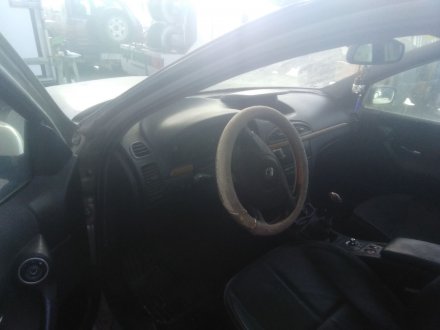 Vehiculo en el desguace: RENAULT LAGUNA II (BG0/1_) 1.9 dCi (BG08, BG0G)