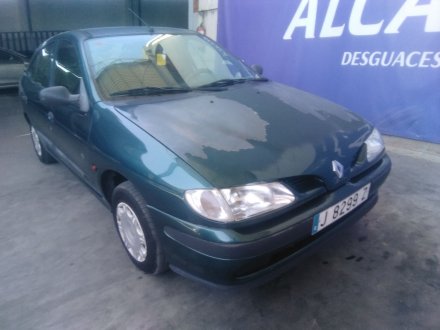 Vehiculo en el desguace: RENAULT MEGANE I Classic (LA0/1_) 1.6 i (LA0L)