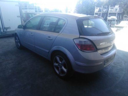 Vehiculo en el desguace: OPEL ASTRA H (A04) 1.7 CDTI (L48)