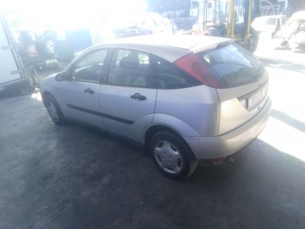 Vehiculo en el desguace: FORD FOCUS I Sedán (DFW) 1.8 Turbo DI / TDDi