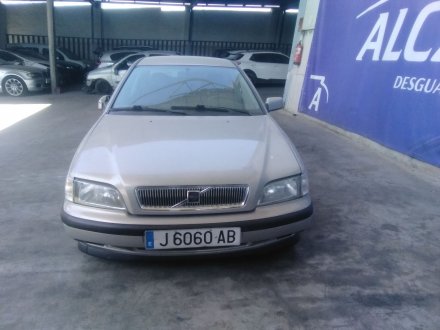 Vehiculo en el desguace: VOLVO S40 I (644) 2.0 T