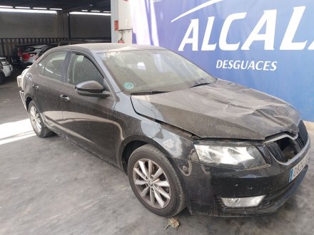 Vehiculo en el desguace: SKODA OCTAVIA III (5E3, NL3, NR3) 1.6 TDI