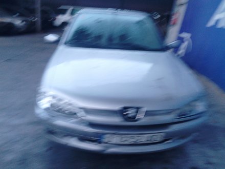 Vehiculo en el desguace: PEUGEOT 306 (7B, N3, N5) 2.0 HDI 90