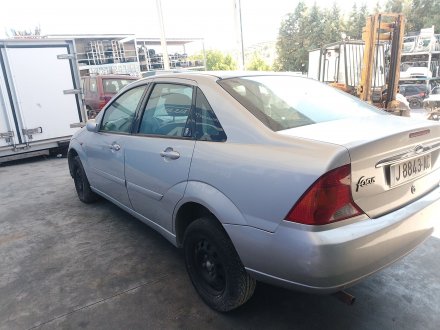 Vehiculo en el desguace: FORD FOCUS I Sedán (DFW) 1.4 16V