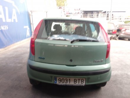 Vehiculo en el desguace: FIAT PUNTO (188_) 1.9 DS 60 (188.031, .051, .231, .251)