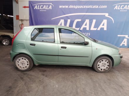 Vehiculo en el desguace: FIAT PUNTO (188_) 1.9 DS 60 (188.031, .051, .231, .251)