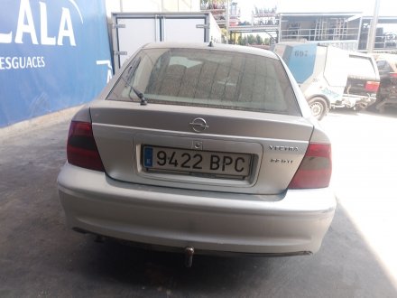 Vehiculo en el desguace: OPEL VECTRA B (J96) 2.2 DTI 16V (F19)