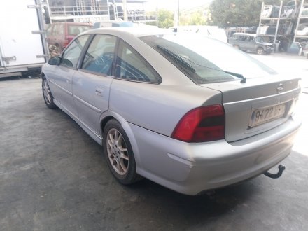 Vehiculo en el desguace: OPEL VECTRA B (J96) 2.2 DTI 16V (F19)