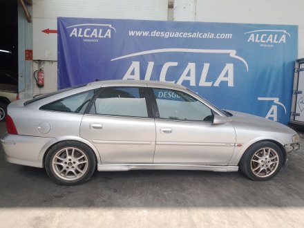 Vehiculo en el desguace: OPEL VECTRA B (J96) 2.2 DTI 16V (F19)