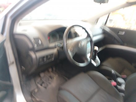 Vehiculo en el desguace: TOYOTA COROLLA Verso (ZER_, ZZE12_, R1_) 2.2 D-4D (AUR10_)