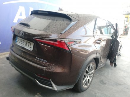 Vehiculo en el desguace: LEXUS NX (_Z1_) 300h AWD (AYZ15)