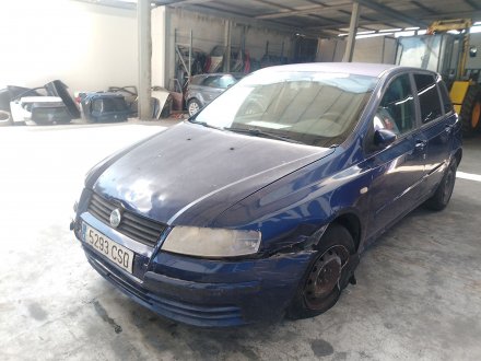 Vehiculo en el desguace: FIAT STILO (192_) 1.9 JTD (192_XE1A)