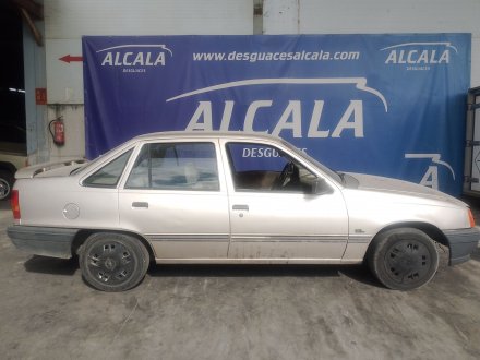 Vehiculo en el desguace: OPEL KADETT E Hatchback (T85) 1.8 GSI (C08, C48, D08, D48)