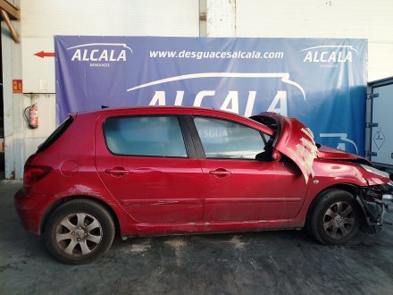 Vehiculo en el desguace: PEUGEOT 307 (3A/C) 1.6 HDi