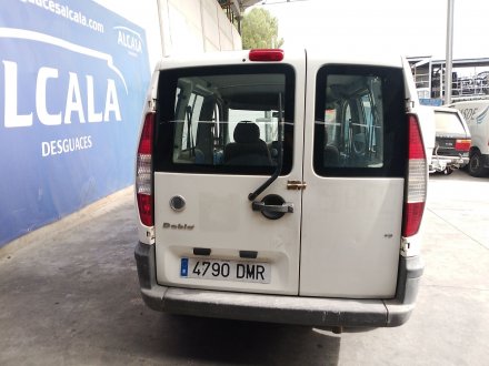 Vehiculo en el desguace: FIAT DOBLO Furgoneta/monovolumen (223_) 1.9 JTD