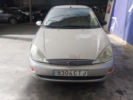 Vehiculo en el desguace: FORD FOCUS I (DAW, DBW) 1.8 Turbo DI / TDDi