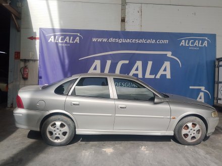 Vehiculo en el desguace: OPEL VECTRA B (J96) 2.0 i 16V (F19)