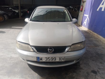 Vehiculo en el desguace: OPEL VECTRA B (J96) 2.0 i 16V (F19)