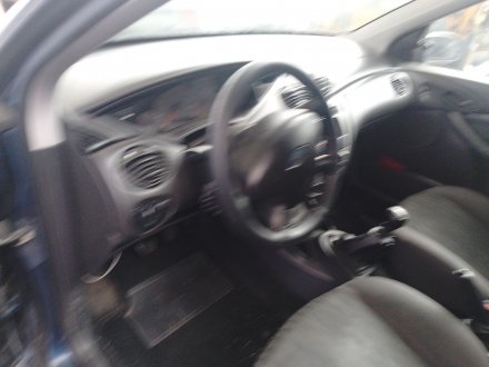 Vehiculo en el desguace: FORD FOCUS I (DAW, DBW) 1.8 TDCi