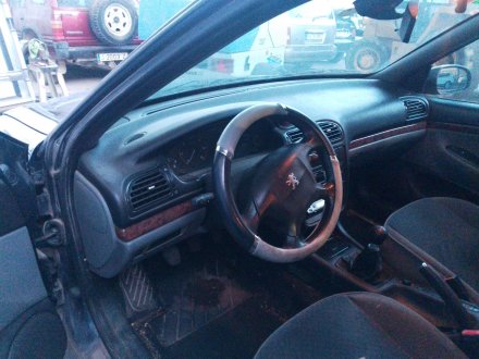 Vehiculo en el desguace: PEUGEOT 406 (8B) 2.0 HDI 110