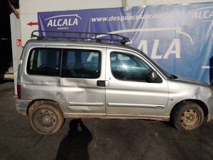 Vehiculo en el desguace: CITROËN BERLINGO / BERLINGO FIRST Monospace (MF_, GJK_, GFK_) 2.0 HDI 90 (MFRHY)