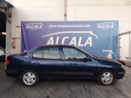 Vehiculo en el desguace: RENAULT MEGANE I Classic (LA0/1_) 1.6 16V (LA00, LA04, LA0B, LA11, LA16, LA19, LA1J, LA1K,...