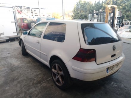 Vehiculo en el desguace: VOLKSWAGEN GOLF IV (1J1) 1.9 TDI