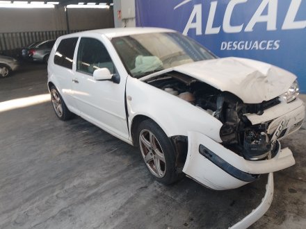 Vehiculo en el desguace: VOLKSWAGEN GOLF IV (1J1) 1.9 TDI