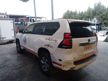 Vehiculo en el desguace: TOYOTA LAND CRUISER PRADO (_J15_) 2.8 D-4D (GDJ150_, GDJ155_, GDJ150)