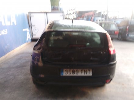 Vehiculo en el desguace: CITROËN C4 Coupé (LA_) 1.4 16V