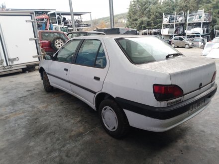 Vehiculo en el desguace: PEUGEOT 306 (7B, N3, N5) 1.6 SR